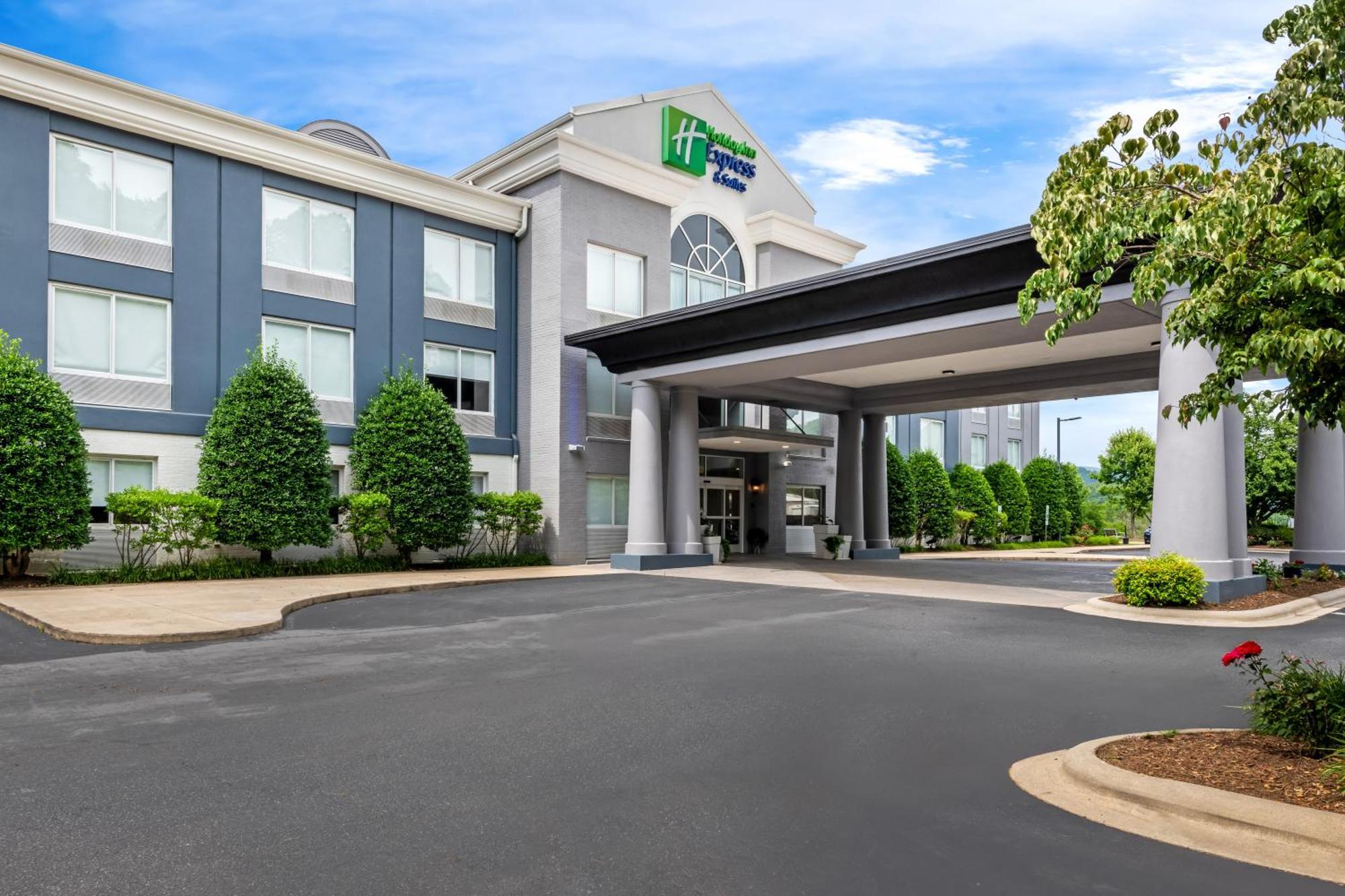 Holiday Inn Express & Suites Sylva / Dillsboro By Ihg Eksteriør billede