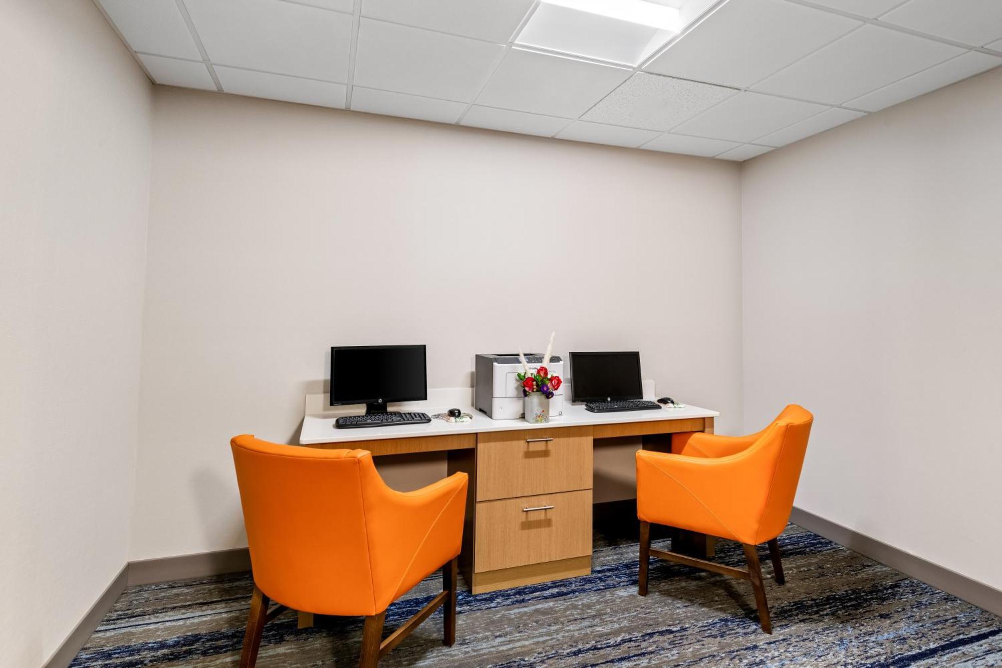 Holiday Inn Express & Suites Sylva / Dillsboro By Ihg Eksteriør billede